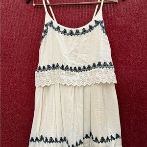 Tularosa White Embroidered Boho Sundress XS Crochet Trim Mini Beach, Resortwear